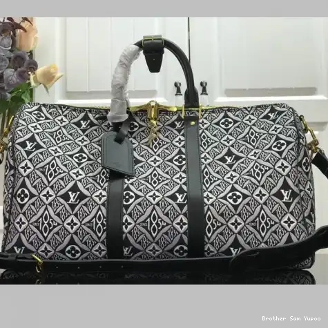2106DJ0029 LV Bags 0611